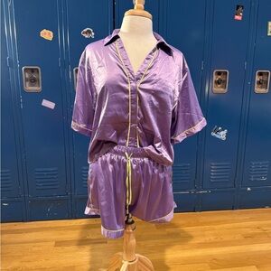 Elegant cosy parade Purple Women's Satin Pajama Set